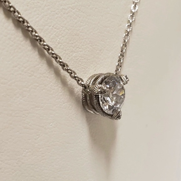 ⚜️JUDITH RIPKA STERLING SILVER SOLITAIRE NECKLACE 1.9 cttw - Picture 2 of 5